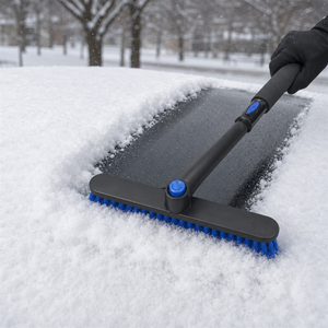 Brosse à neige d'hiver pour voiture avec manche télescopique en fer, <span class=keywords><strong>raclette</strong></span> à mousse et grattoir à glace pour <span class=keywords><strong>pare</strong></span>-<span class=keywords><strong>brise</strong></span> de SUV et <span class=keywords><strong>camion</strong></span> - Product Image 1