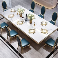 Combinaison moderne et simple de table à manger rectangulaire en bambou et de chaises pour petits appartements