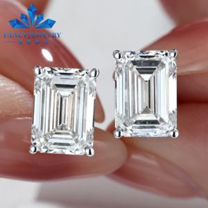 Pendientes de Diamantes Cultivados en Laboratorio con Corte Esmeralda, Certificados por IGI, HPHT CVD, Oro Sólido de 14k y 18k, 4 Puntas, 1, 2 y 3 Quilates - Product Image 1