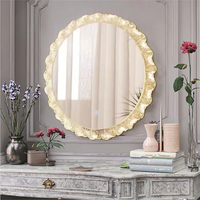 Miroir de maquillage tactile sophistiqué en acrylique avec éclairage LED à intensité variable pour salle de spa, salon de beauté, dressing