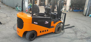 Montacargas Eléctrico Contrapesado Hangzhou J30 de Excelente Rendimiento, Capacidad de Carga de 3000 kg, Tracción 4x4, Bajo Precio, Usado, Modelo 2024 - Product Image 4