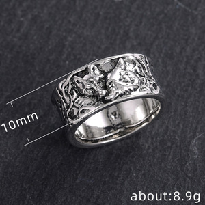 Anello di Fidanzamento Classico in Ottone con Motivo Lupo Vintage per Uomo e Donna, Gioiello da Dito in Stile Retrò - Product Image 5