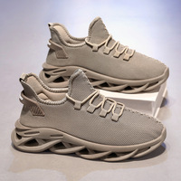Chaussures de sport décontractées pour hommes, respirantes, en maille tissée, à semelle épaisse, à enfiler, absorbant les chocs, antidérapantes, pour la course en extérieur