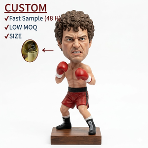 ตุ๊กตาบ็อบเบิ้ลเฮดนักมวยแบบกำหนดเอง งานฝีมือเรซิ่น ของที่ระลึกนักกีฬาฮีโร่ส่วนบุคคล รูปปั้นนักมวยสั่งทำพิเศษ สำหรับของที่ระลึกทางธุรกิจ - Product Image 1