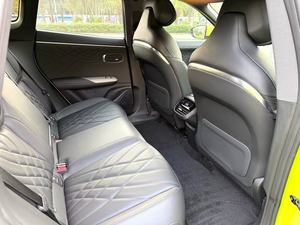 Véhicule hybride rechargeable Changan Deepal S7 d'occasion 2023, transmission automatique, conduite à gauche, intérieur foncé, sièges en cuir, R19 S07 202 - Product Image 4