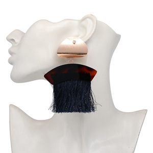 Pendientes de borla de algodón estilo bohemio al por mayor para mujer joyería llamativa de araña de moda - Product Image 5