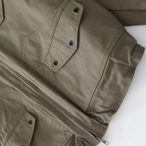 En gros, Veste unisexe vintage verte déstructurée avec décoration de quincaillerie, coupe-vent à col montant, style niche, pour homme - Product Image 5