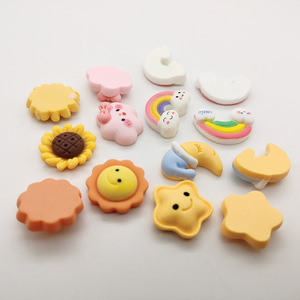 La migliore vendita <span class=keywords><strong>Sun</strong></span> Moon arcobaleno accessori in resina resina charm stella in resina per la decorazione - Product Image 3
