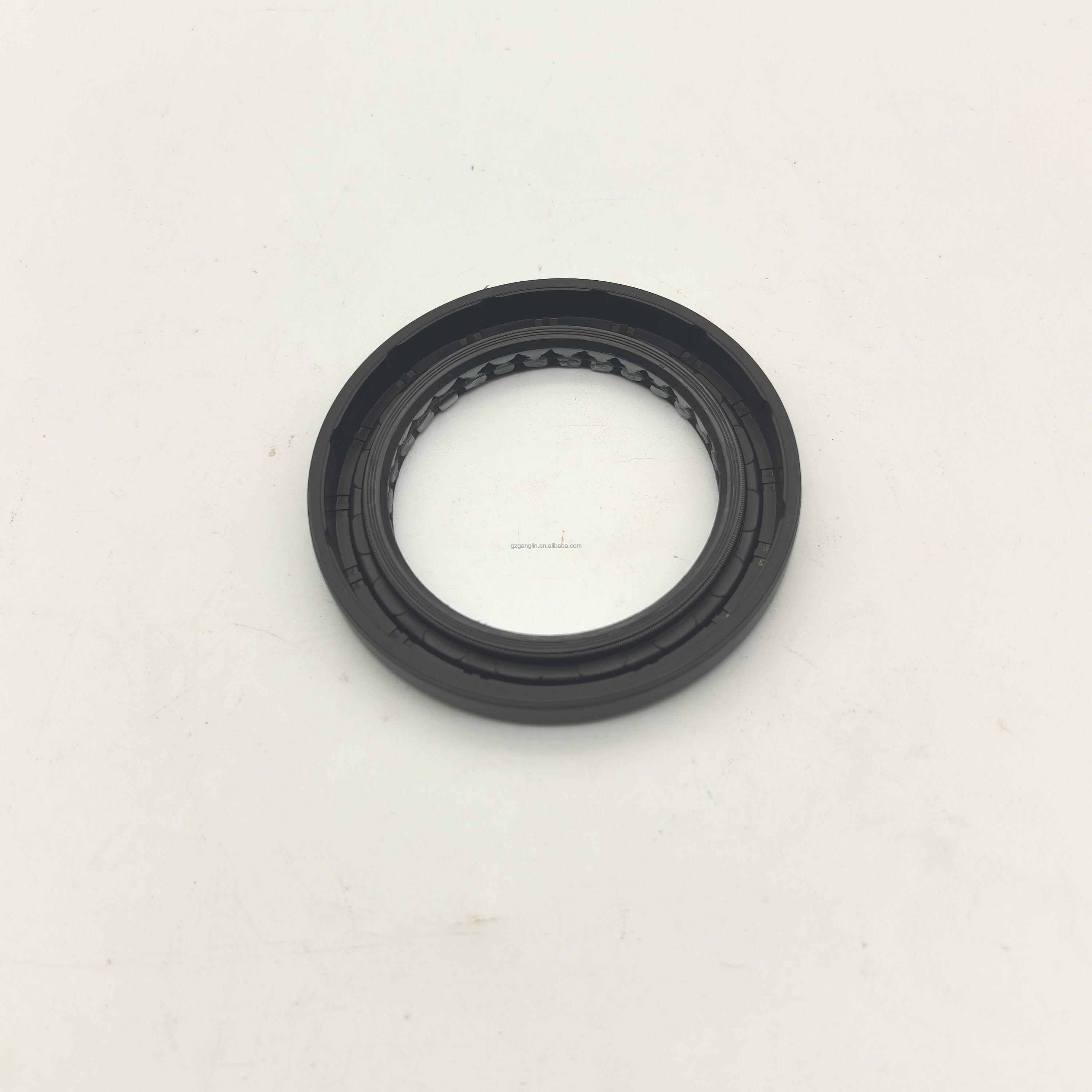 Original Oil Seal XP2137E TCVY-60*82*9/10.3 for Hitachi ZX240