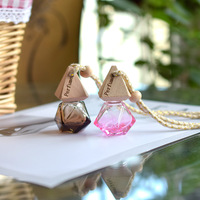 Triangle Diamant Voiture désodorisant Accessoires Pendentif Essentiel Bouteille De Parfum 8ml Rechargeable Voiture Aromathérapie Diffuseur