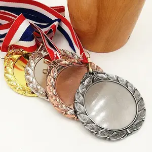 Medalhas promocionais personalizáveis em ouro, prata e marrom de 4 cores, estampadas gratuitamente em branco, 7,0 cm