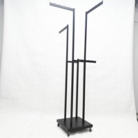 Porte-vêtements métallique à 4 bras droits réglables, noir, design moderne, sur pied, pour magasins