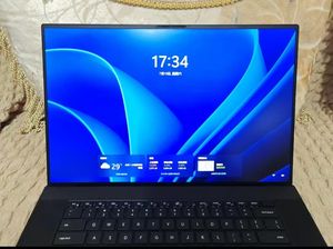 Ordinateur portable <span class=keywords><strong>Work</strong></span> <span class=keywords><strong>Station</strong></span> DEL L 5760 17 pouces, 16 Go de RAM, 1 To SSD, RTX A2000, Intel I7 - Product Image 2