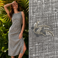 Tissu en tweed gris tricoté avec broderie de perles douces et motifs floraux pour manteaux, costumes et vestes pour garçons et filles