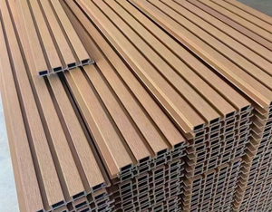 Pannello di <span class=keywords><strong>Rivestimento</strong></span> <span class=keywords><strong>per</strong></span> <span class=keywords><strong>Pareti</strong></span> Esterne Impermeabile Fabbrica Cinese WPC <span class=keywords><strong>Rivestimento</strong></span> <span class=keywords><strong>per</strong></span> <span class=keywords><strong>Pareti</strong></span> in WPC Effetto <span class=keywords><strong>Legno</strong></span> <span class=keywords><strong>per</strong></span> Esterni - Product Image 1