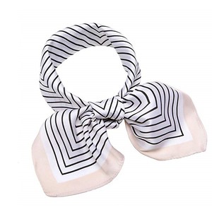 Design personalizzato stampa sublimazione donna sciarpa <span class=keywords><strong>per</strong></span> <span class=keywords><strong>capelli</strong></span> raso collo quadrato bandana - Product Image 1