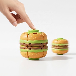 Hamburger Fidget Spinner Press & Spin, Balle anti-stress imprimée en 3D en forme de burger, Jouet de bureau pour soulager l'anxiété et le jeu sensoriel - Product Image 1