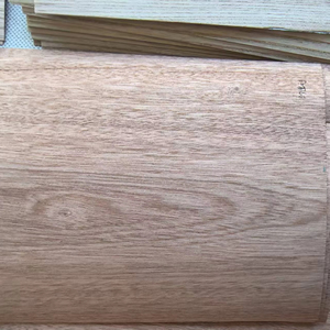 Plaque de placage en bois naturel écologique traditionnel de qualité supérieure, grain de chêne/<span class=keywords><strong>noyer</strong></span>/teck pour meubles d'hôtel de luxe - Product Image 1