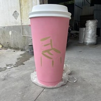 Matériaux d'artisanat en résine luminescente personnalisés : Sculpture, statue et enseigne en fibre de verre grandeur nature en forme de tasse de thé au lait citron et de thé aux perles lumineux