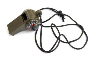 Equipo Multifuncional para Campismo y Senderismo al Aire Libre con Brújula, Termómetro y Silbato de Supervivencia - Product Image 6