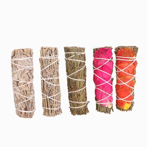 Bastoncini di Incenso Artigianali alla Salvia Bianca Legno Sacro Muschio e Petali di Rosa con Portaincenso - Product Image 5