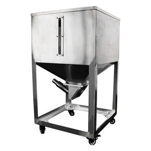 Réservoirs <span class=keywords><strong>de</strong></span> stockage <span class=keywords><strong>de</strong></span> traitement du plastique d'équipement <span class=keywords><strong>auxiliaire</strong></span> en plastique <span class=keywords><strong>de</strong></span> la Chine - Product Image 1