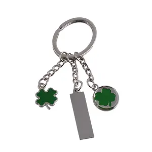 A Four-leaf Clover Key Ring For Good Luck Key Chains Metal Crafts Carabiner For Metal Keychain Lucky Plant Keychain