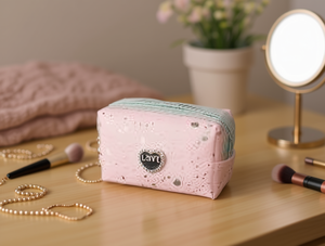 Portamonete Ottagonale a Forma di Cuore Ld, 5 Pollici, Chiusura con Cerniera, Mini Formato Unisex con Cinturino da Polso in Microfibra e Pelle Sintetica - Product Image 2