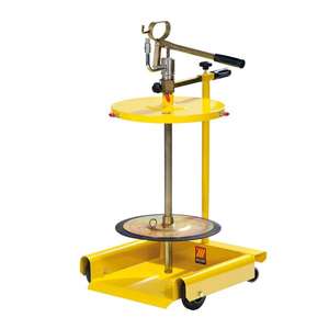 MECLUBE - 016-1151-C50 Bomba de grasa de transferencia manual con ruedas para tambores de 50 60 kg-DISTRIBUCIÓN DE GRASA EAN - Product Image 1