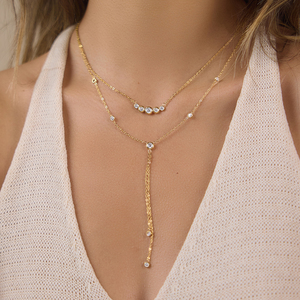 Collier ras du cou double couche en acier inoxydable plaqué or 18 carats avec pendentif Smiley et zircone ronde, résistant au ternissement et à l'eau, par J&D Jewelry - Product Image 1