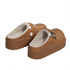Pantoufles rétro en PU couleur moka, chaudes, pour hommes, femmes et couples, pour l'extérieur, <span class=keywords><strong>hiver</strong></span>, antidérapantes, imperméables, doublure en fourrure artificielle, semelle épaisse en EVA - Product Image 1