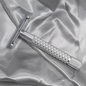 BEIKELIN <strong>Double</strong> <strong>Edge</strong> <strong>Razor</strong> Aluminium Alloy <strong>Razor</strong> Handle Classic Shaving Men Safety <strong>Razor</strong> - Product Image 3