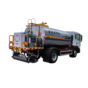 Distribuidor <span class=keywords><strong>de</strong></span> <span class=keywords><strong>Asfalto</strong></span> KL <span class=keywords><strong>de</strong></span> 11.5 Metros Cúbicos, Sistema Totalmente Hidráulico, Control PLC para Rociar <span class=keywords><strong>Asfalto</strong></span> Caliente, <span class=keywords><strong>Asfalto</strong></span> Emulsionado y <span class=keywords><strong>Asfalto</strong></span> Modificado - Product Image 3