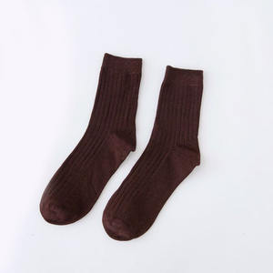 남성용 무료 샘플 패션 면 일반 항균 빠른 건조 통기성 맞춤형 로고 크루 양말 - Product Image 2