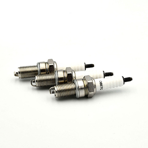 Bougie d'allumage Iridium et platine Bougie d'allumage F6RTC Bougie d'allumage F6RTIP Pièce de rechange agricole avec prix fabricant - Product Image 3