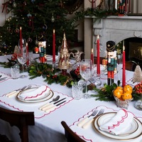 Alas Meja Natal Linen Buatan Tangan Dapat Digunakan Kembali Penyerap Air Retro Mewah Pesta Latar Belakang Putih Merah