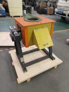 Petit four de fusion à induction |   Fourneau de fusion par induction pour cuivre et aluminium de 30 kg, 50 kg et 100 kg - Product Image 1