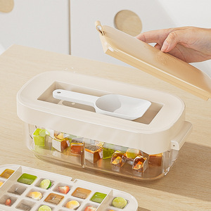 Lever Operated Ice Cube Mold Large Capacity Food Grade Silicone Household Refrigerator Ice Tray Cube Shape Manual Operation - Product Image 4