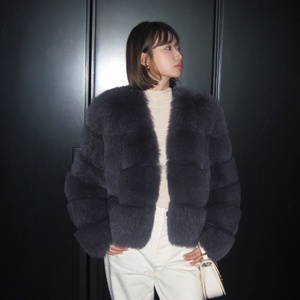 Nueva colección, abrigo recortado de piel de zorro en crema, chaqueta para damas <span class=keywords><strong>jóvenes</strong></span>, trajes de moda de invierno, abrigo de piel peluda, ropa - Product Image 4