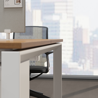 Table principale en bois de bureau de base moderne personnalisée de haute qualité avec sous-armoire pour le gestionnaire