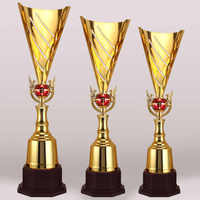 Nouveau design Ligue des Champions grande oreille trophée compétition sportive trophée de basket-ball de football trophée en métal personnalisé