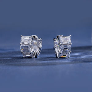 ต่างหูเพชรทองคำขาว 18K รุ่น MSE-868 ของ Messi Jewelry สำหรับผู้หญิง - Product Image 3