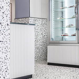 Airy Luxe Bakery & Coffee Market Stall Featuring Glass Display Case, Open Tiered Shelving, and Integrated Warm Lighting - Product Image 5