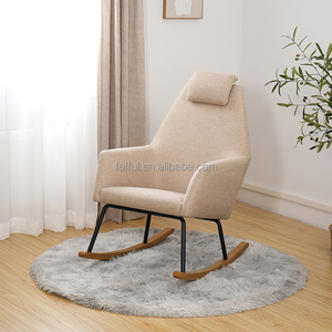 Silla Mecedora Cómoda con Reposacabezas Ajustable y Bolsillo para Lactancia Materna y Cuidado de Recién Nacidos - Product Image 6