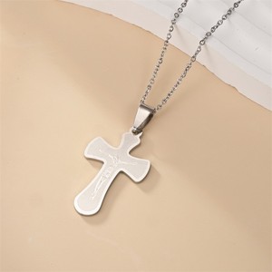 Collier croix en acier inoxydable unisexe, bijou de mode pour usage quotidien, cadeau au design simple et élégant - Product Image 3