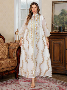 Abito Lungo Ricamato in Rete Pesante da Donna, Stile Musulmano Mediorientale, per Feste a Dubai, Estivo Autunnale, in Poliestere, Disponibile Subito - Product Image 6