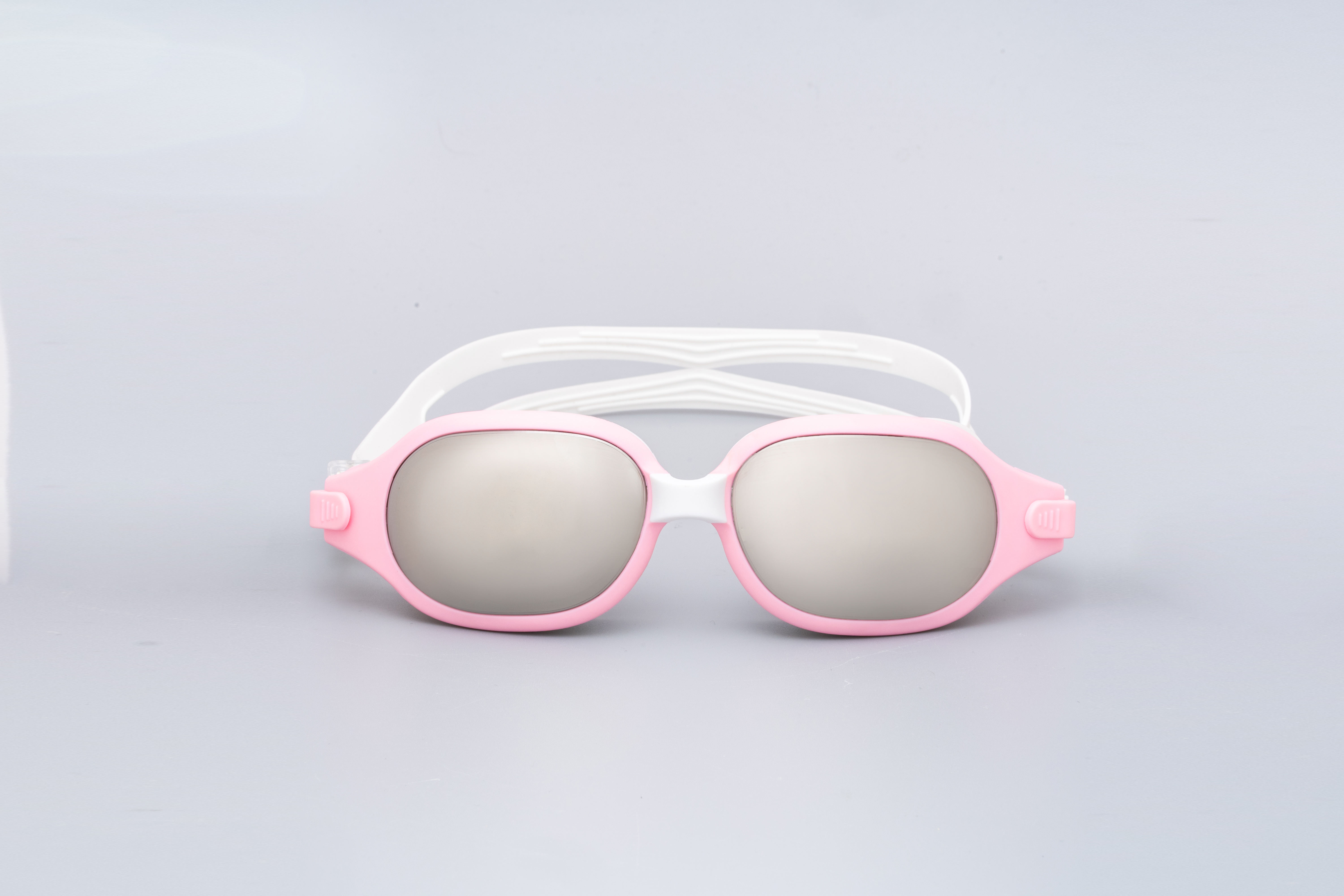 เลนส์สีขาวและสีชมพู