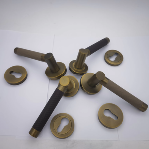 Luxury <strong>Door</strong> Hardware Square Mix Modern Elegant Knurled <strong>Door</strong> Handles for Apartment Interior <strong>Doors</strong> Modern <strong>Door</strong> Handles - Product Image 4