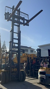 Barato de alta calidad usado Komatsu FD7 toneladas carretilla elevadora diesel 15 toneladas componentes de núcleo original de Japón buena carretilla elevadora - Product Image 2