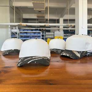 Gorra de Béisbol Personalizada de 5 Paneles en Tela de Rizo de Dos Tonos con Cierre de Hebilla, Patrones de Camuflaje, Argyle y Frutas, Unisex para Adultos - Product Image 4